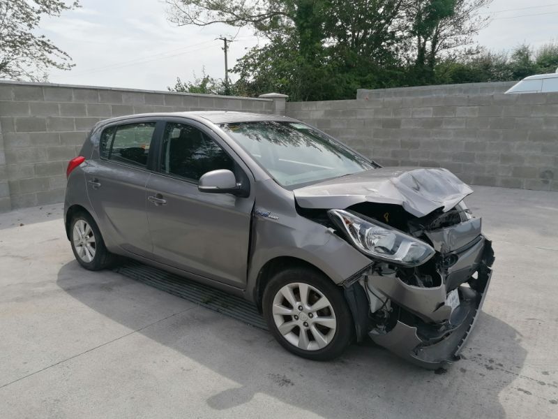 sælg defekt hyundai