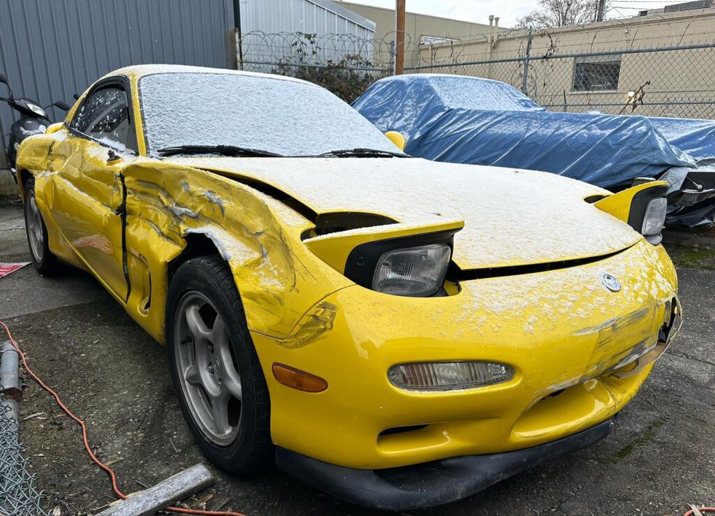 sælg defekt mazda