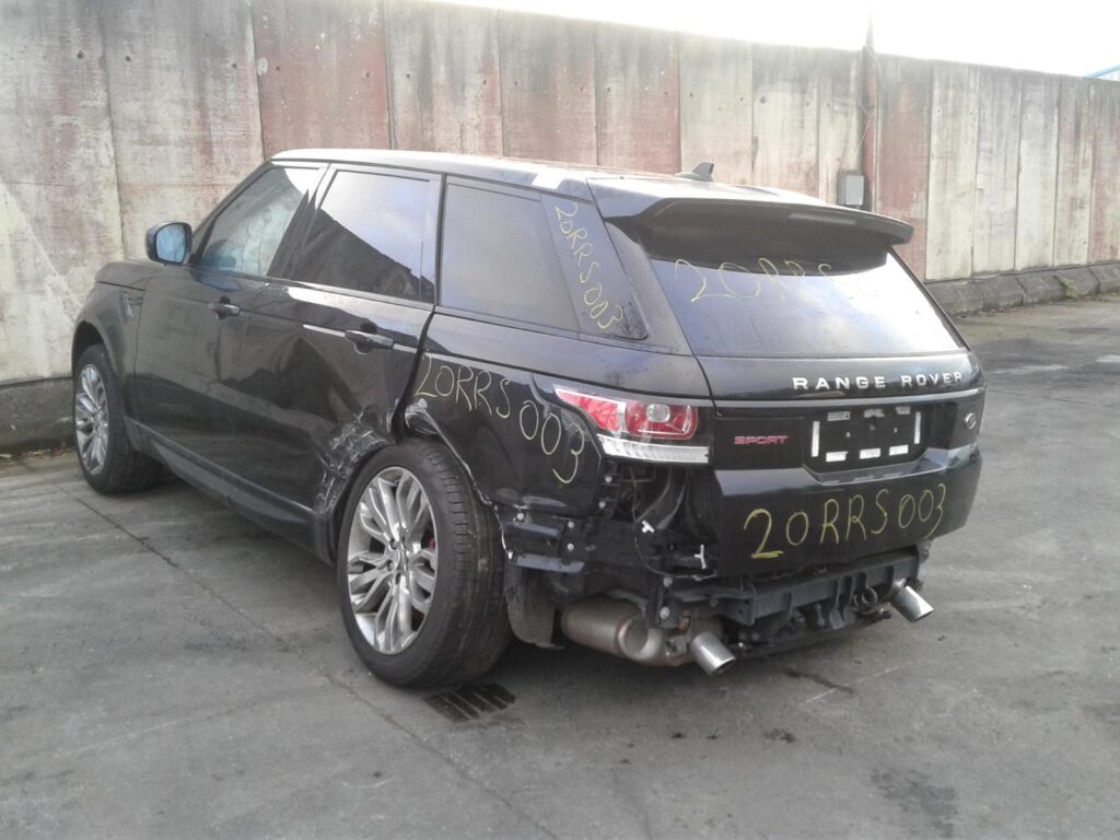 skrot Land Rover